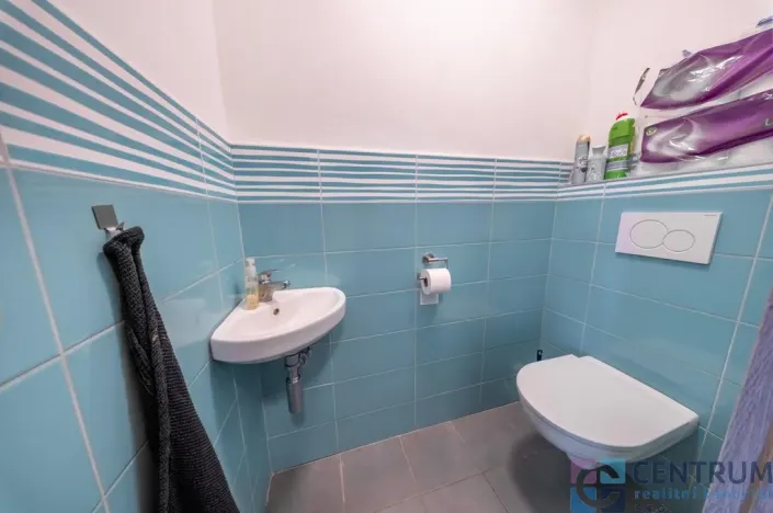 Prodej výrobních prostor, Veselá, 265 m2