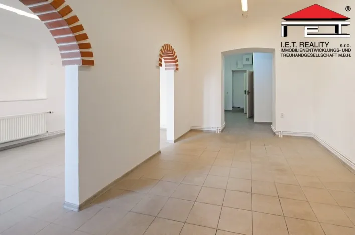 Pronájem obchodního prostoru, Praha - Žižkov, Husitská, 47 m2