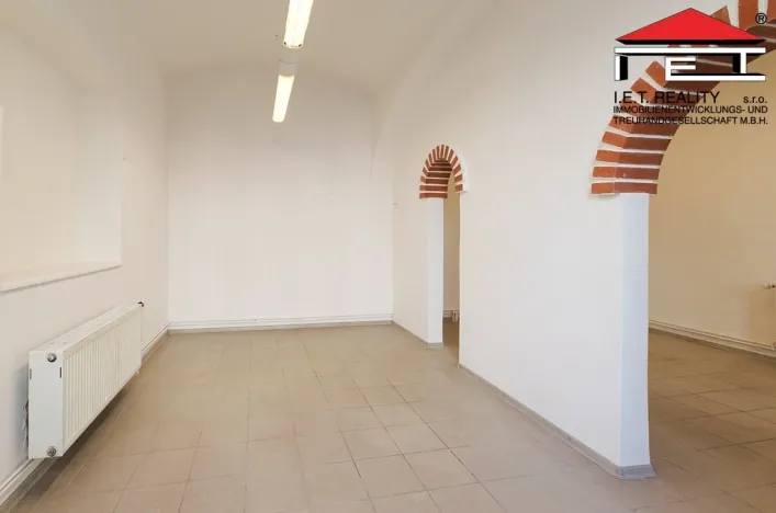 Pronájem obchodního prostoru, Praha - Žižkov, Husitská, 47 m2