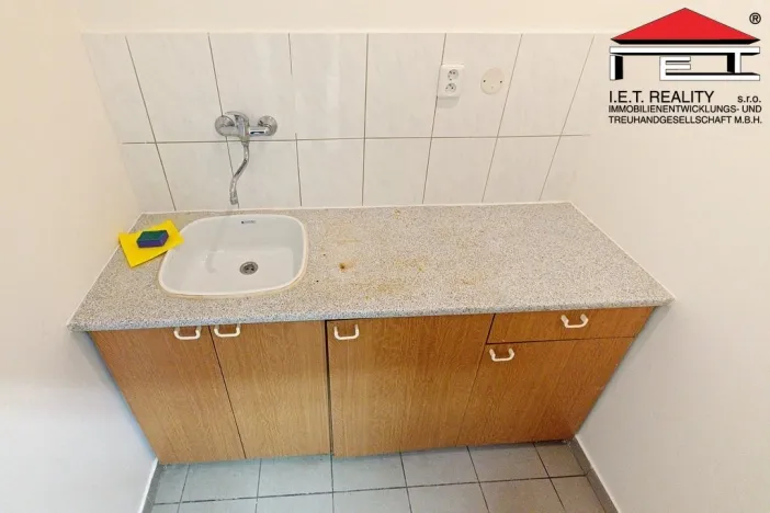 Pronájem obchodního prostoru, Praha - Žižkov, Husitská, 47 m2