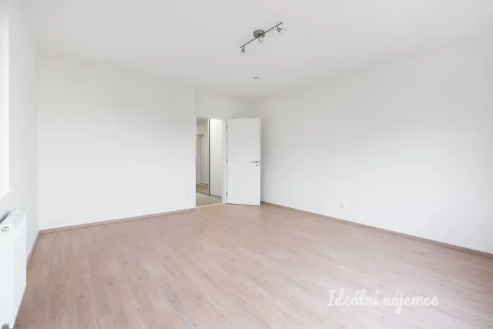 Pronájem bytu 3+kk, Praha - Vysočany, Strnadových, 89 m2