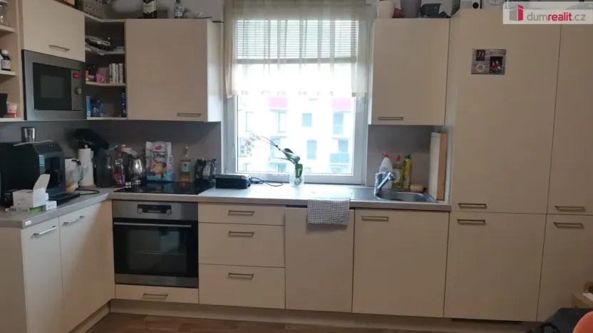 Pronájem bytu 1+kk, Praha - Černý Most, Bryksova, 33 m2