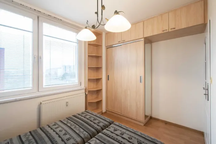 Pronájem bytu 2+kk, Praha - Troja, Olštýnská, 37 m2