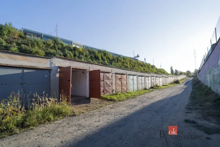 Pronájem garáže, Plzeň - Východní Předměstí, Jateční, 19 m2