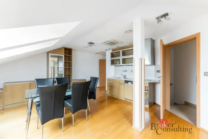 Prodej bytu 3+kk, Praha - Suchdol, Suchdolské náměstí, 101 m2
