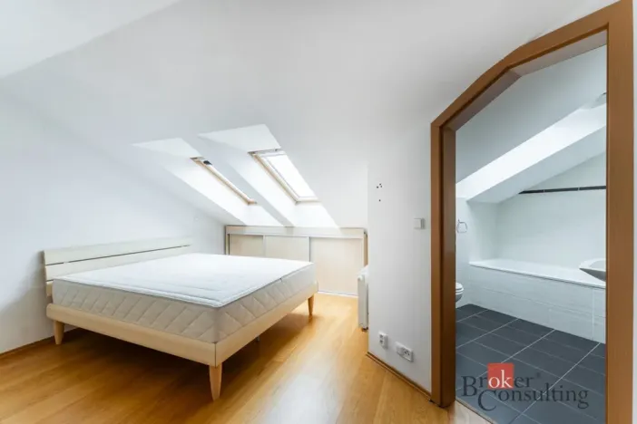 Prodej bytu 3+kk, Praha - Suchdol, Suchdolské náměstí, 101 m2