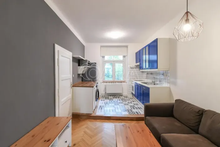 Pronájem bytu 2+kk, Praha - Nusle, Táborská, 56 m2