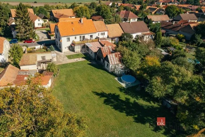 Prodej rodinného domu, Běrunice, Hlavní, 220 m2