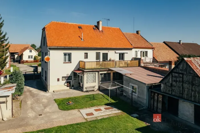 Prodej rodinného domu, Běrunice, Hlavní, 220 m2