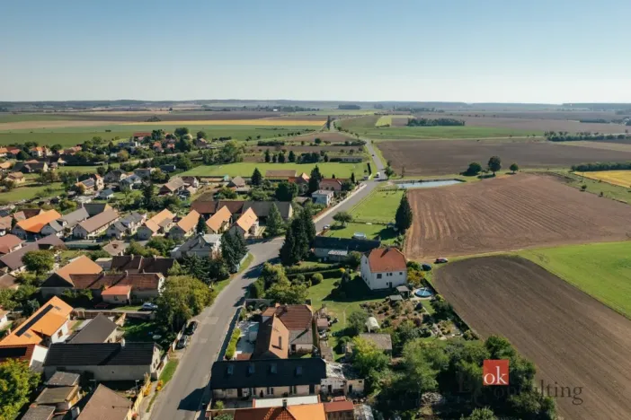 Prodej rodinného domu, Běrunice, Hlavní, 220 m2