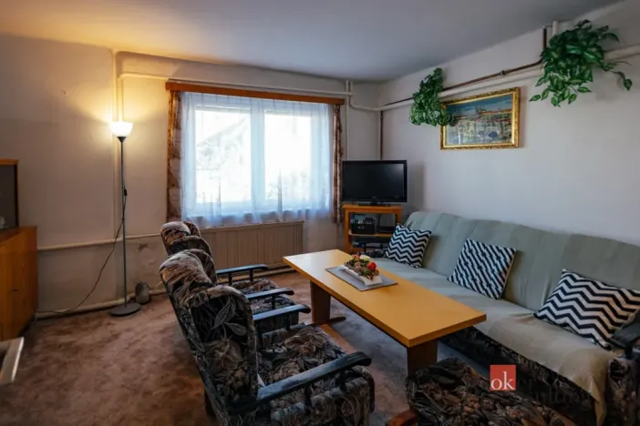 Prodej rodinného domu, Běrunice, Hlavní, 220 m2