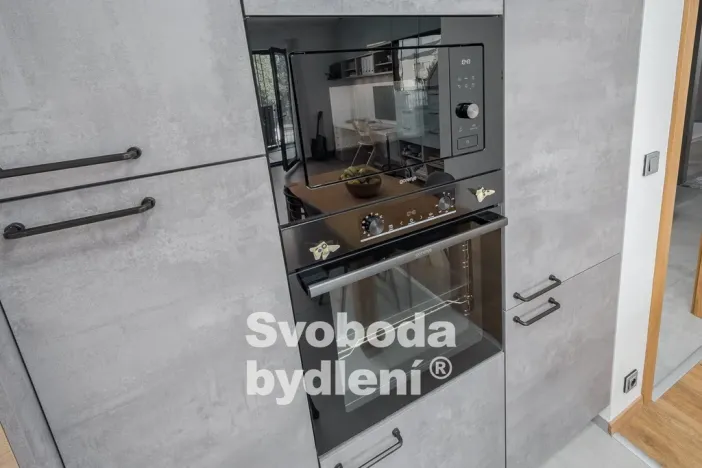 Prodej bytu 2+kk, Kralupy nad Vltavou - Lobeček, J. Wolkera, 58 m2