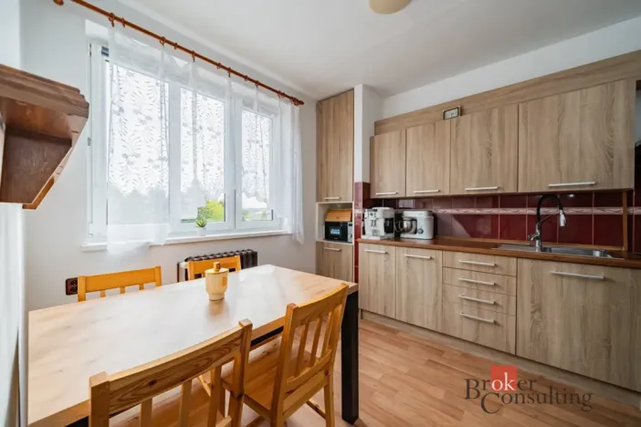 Prodej bytu 4+1, Nová Ves, 70 m2