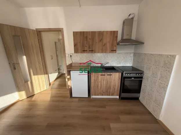 Prodej bytu 1+kk, Teplice - Řetenice, Bratislavská, 21 m2