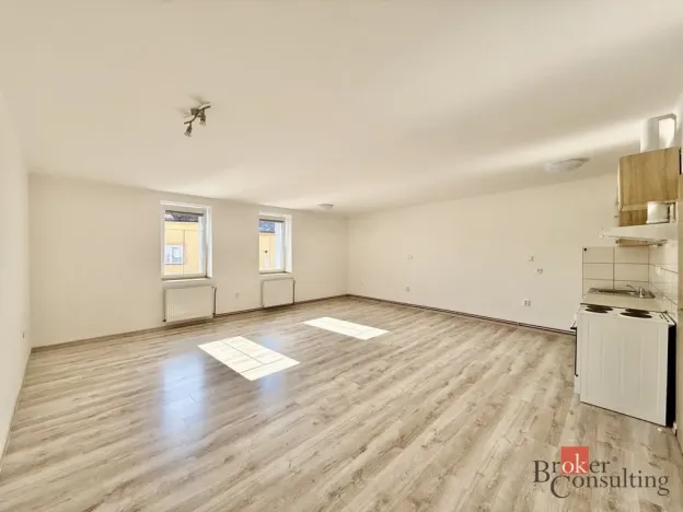 Pronájem bytu 1+kk, Kostelec nad Orlicí, Husova, 40 m2