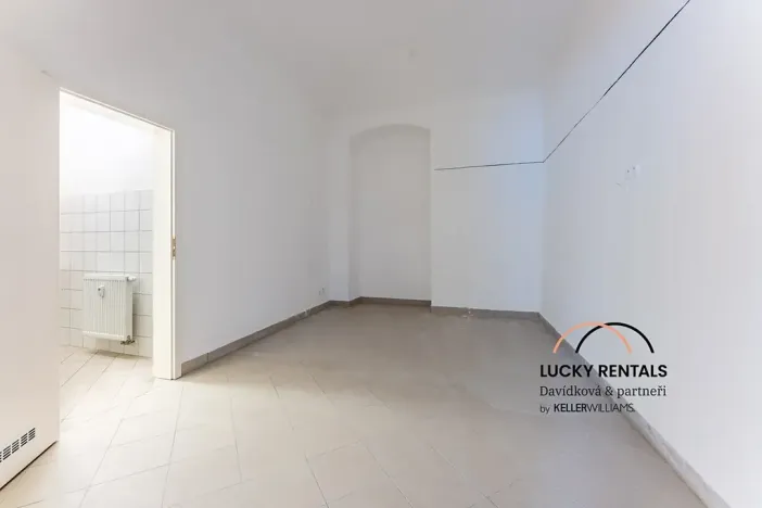 Pronájem obchodního prostoru, Praha - Karlín, Prvního pluku, 58 m2