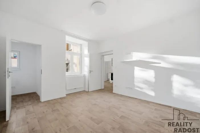 Pronájem bytu 1+1, Pardubice, Teplého, 35 m2