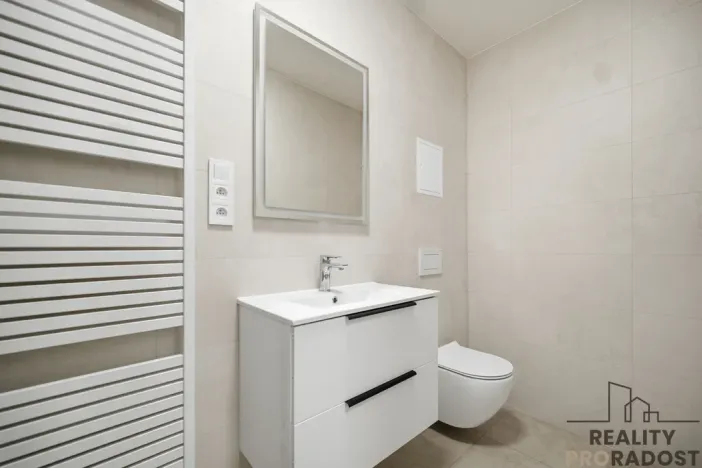 Pronájem bytu 1+1, Pardubice, Teplého, 35 m2
