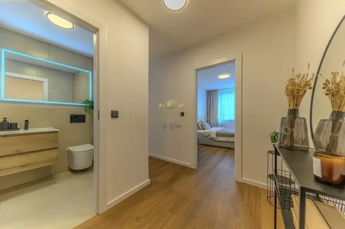 Prodej bytu 2+kk, Praha - Kobylisy, Taussigova, 42 m2