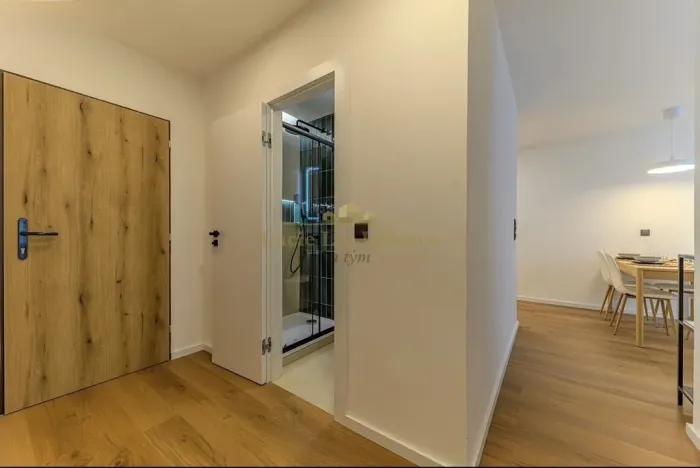 Prodej bytu 2+kk, Praha - Kobylisy, Taussigova, 42 m2