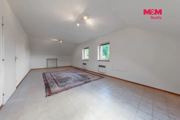 Prodej rodinného domu, Karlovy Vary - Hůrky, 250 m2