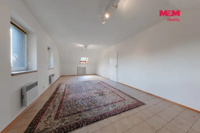 Prodej rodinného domu, Karlovy Vary - Hůrky, 250 m2