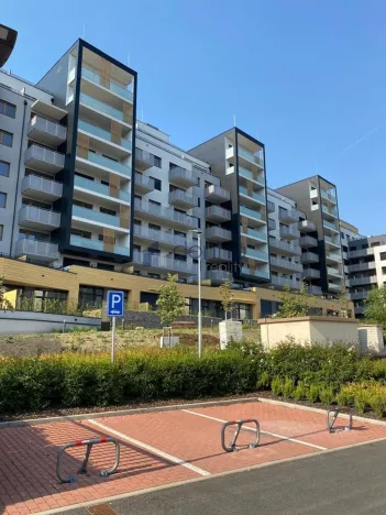 Pronájem bytu 2+kk, Praha, U plynárny, 56 m2