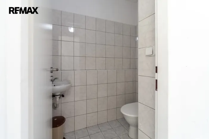 Pronájem obchodního prostoru, Praha - Háje, Kupeckého, 27 m2