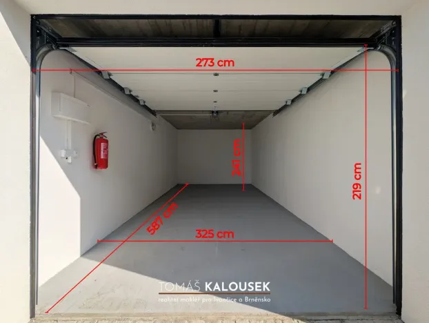 Pronájem garáže, Oslavany, 19 m2