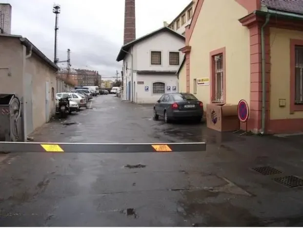 Pronájem kanceláře, Praha - Vršovice, Petrohradská, 22 m2