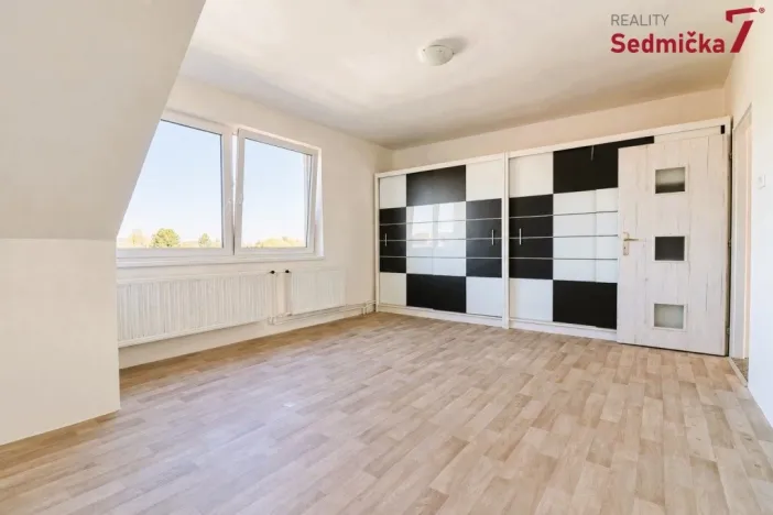 Prodej rodinného domu, Únanov, 300 m2