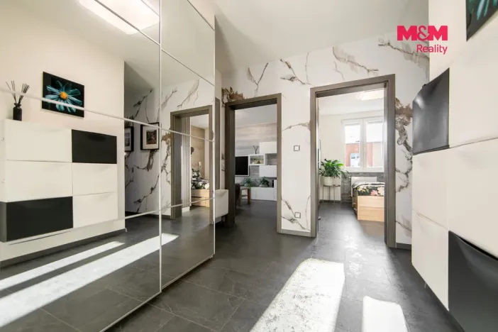 Prodej bytu 3+1, Líně, Vodárenská, 61 m2