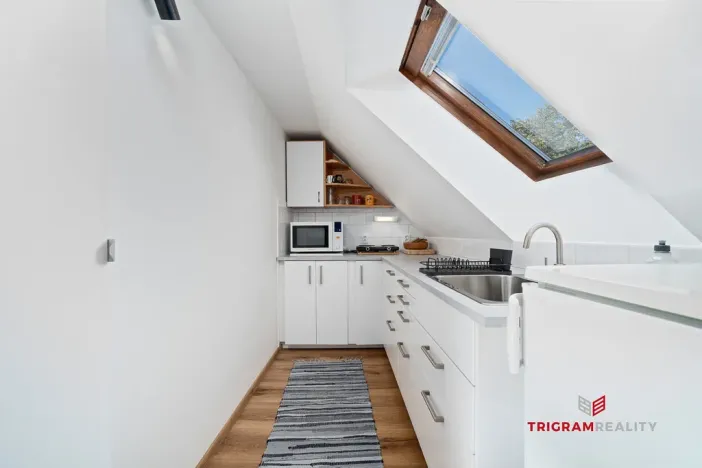 Pronájem bytu 2+kk, Hradec Králové, Dlouhá, 55 m2