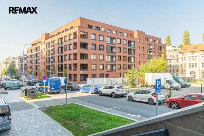 Pronájem bytu 1+kk, Praha - Žižkov, Kaplířova, 39 m2