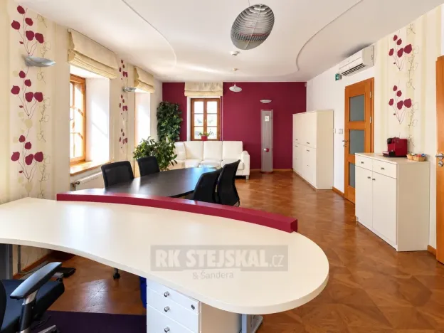 Pronájem kanceláře, České Budějovice - České Budějovice 1, Hroznová, 276 m2