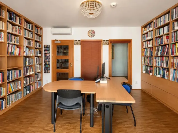 Pronájem kanceláře, České Budějovice - České Budějovice 1, Hroznová, 276 m2