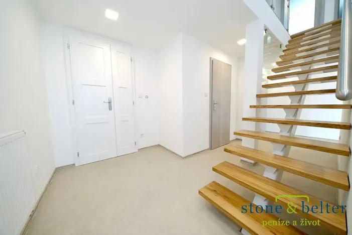 Pronájem bytu 3+kk, Praha - Bubeneč, Bubenečská, 115 m2