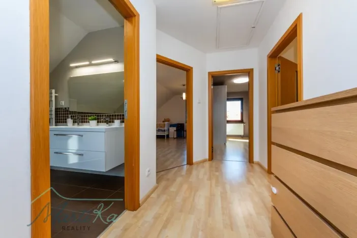 Prodej rodinného domu, Nový Knín, Kozohorská, 216 m2