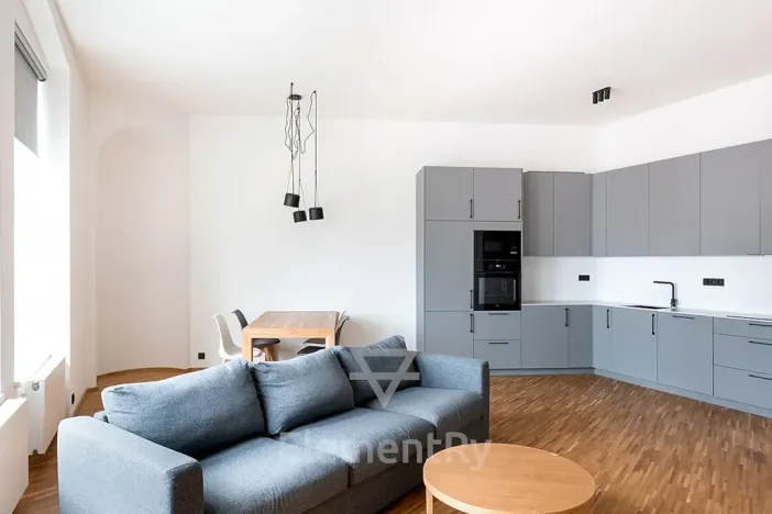 Pronájem bytu 2+kk, Hradec Králové, Komenského, 76 m2