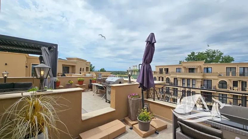 Prodej bytu 4+kk, Nesebar, Bulharsko, 105 m2