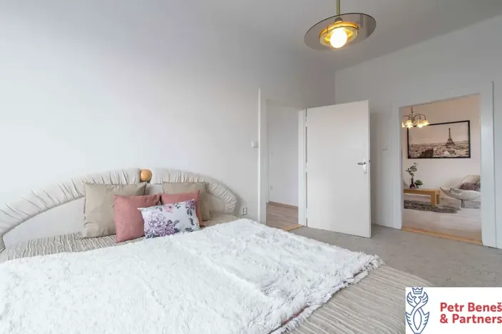 Pronájem bytu 3+1, Rakovník, Husovo náměstí, 95 m2