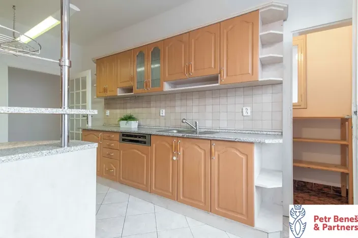 Pronájem bytu 3+1, Rakovník, Husovo náměstí, 95 m2
