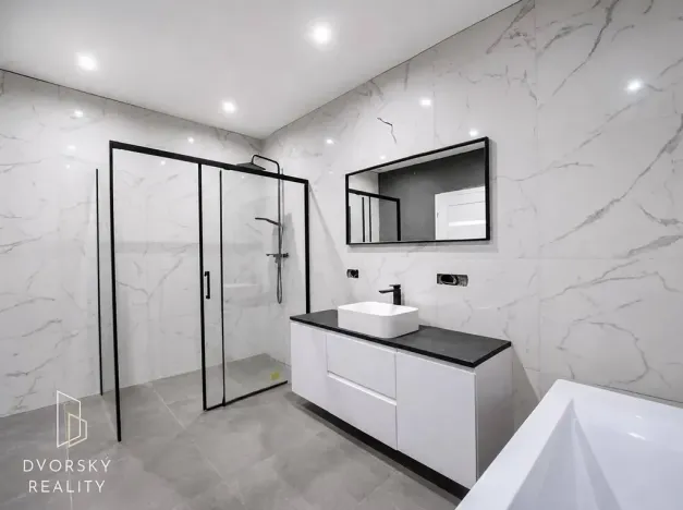 Prodej vícegeneračního domu, Žeretice, 320 m2