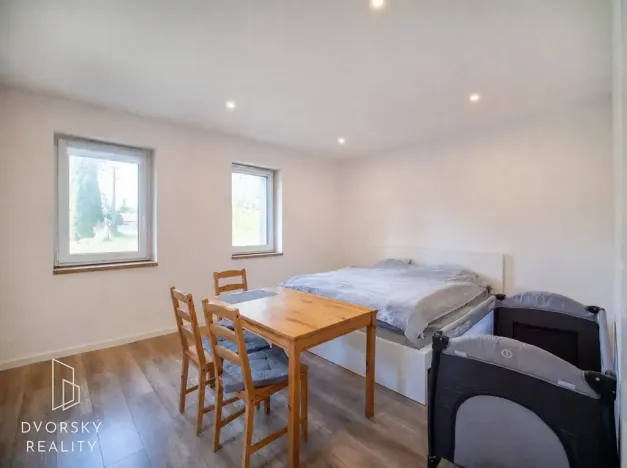 Prodej vícegeneračního domu, Žeretice, 320 m2