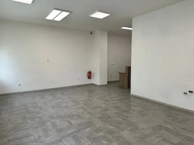 Pronájem obchodního prostoru, Děčín, Prokopa Holého, 72 m2