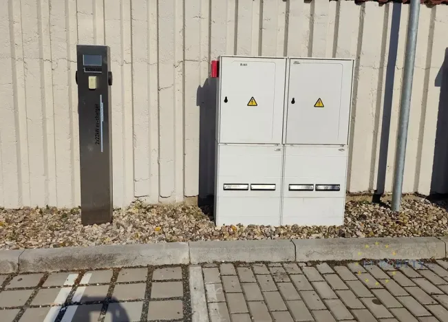 Pronájem garážového stání, Praha - Štěrboholy, K učilišti, 303 m2