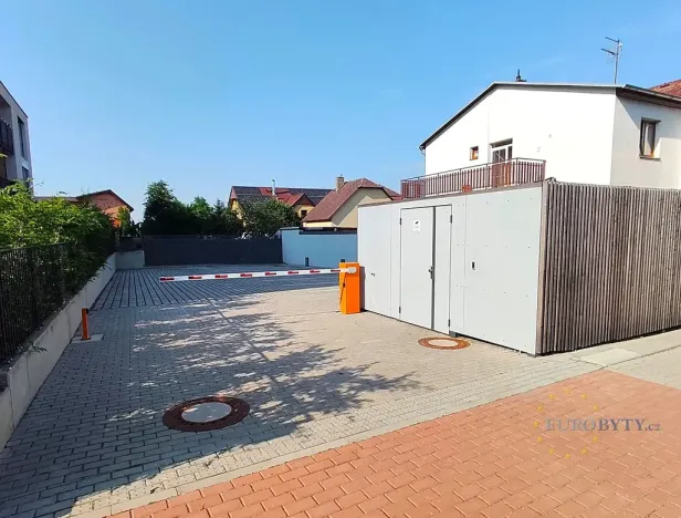 Pronájem pozemku, 303 m², Praha, Štěrboholy