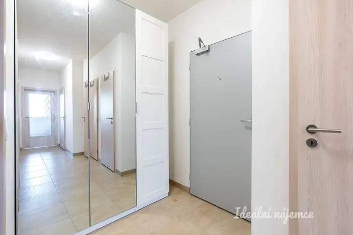 Pronájem bytu 3+kk, Praha - Hlubočepy, Fabiánové, 64 m2