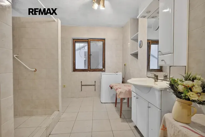 Prodej rodinného domu, Holubice, Na Návsi, 160 m2