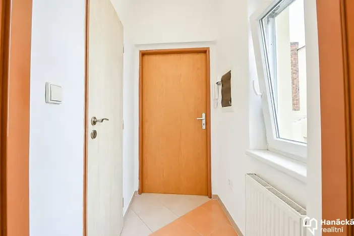 Prodej bytu 2+1, Olomouc, Dolní náměstí, 52 m2